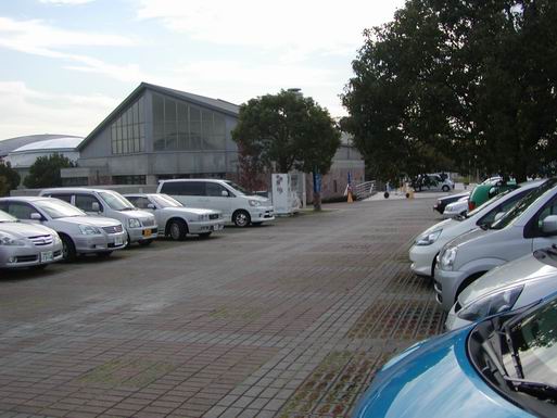 かすやドームの駐車場内にある自動販売機